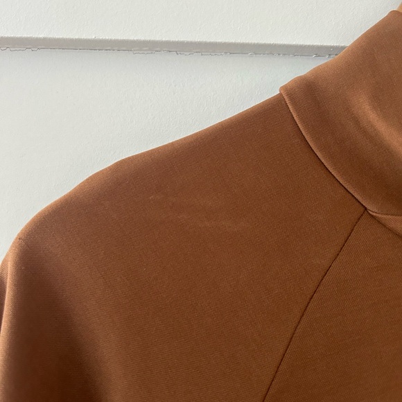 Long sleeves crop top 🤎 Super soft - Picture 5 of 7